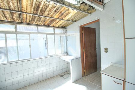 Casa para alugar com 110m², 2 quartos e 1 vaga Casa para alugar com 110m², 2 quartos e 1 vagaÁrea de Serviço