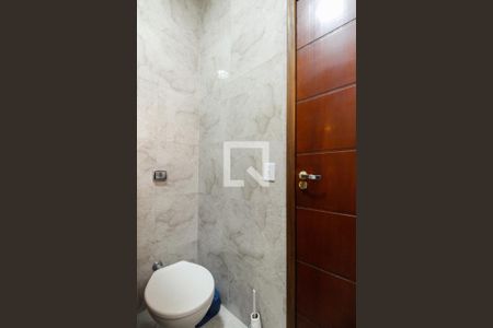 Casa à venda com 200m², 3 quartos e 3 vagasBanheiro Suíte