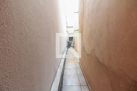 Casa à venda com 200m², 3 quartos e 3 vagasCorredor de Acesso