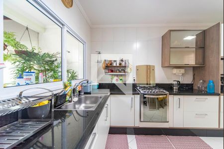 Casa à venda com 129m², 3 quartos e 2 vagasCozinha