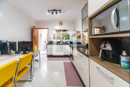 Casa à venda com 129m², 3 quartos e 2 vagasCozinha