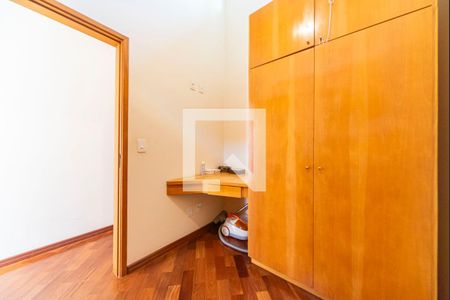 Casa à venda com 129m², 3 quartos e 2 vagasQuarto 2