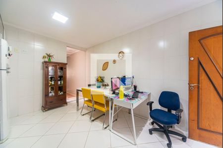 Casa à venda com 129m², 3 quartos e 2 vagasCozinha