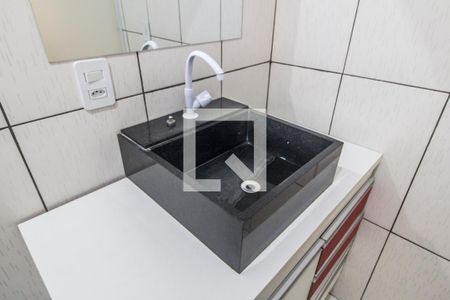 Casa para alugar com 50m², 2 quartos e sem vagaDetalhe do banheiro
