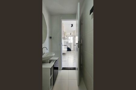 Apartamento para alugar com 33m², 2 quartos e sem vaga Apartamento para alugar com 33m², 2 quartos e sem vagaBanheiro