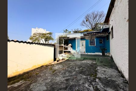 Casa à venda com 210m², 6 quartos e 3 vagas Casa à venda com 210m², 6 quartos e 3 vagasQuintal casa 4 e 5
