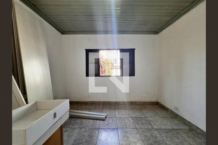 Casa à venda com 210m², 6 quartos e 3 vagas Casa à venda com 210m², 6 quartos e 3 vagasQuarto 2