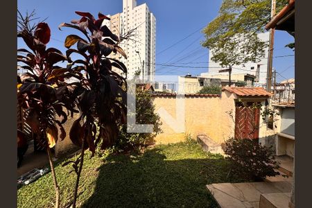 Casa à venda com 210m², 6 quartos e 3 vagas Casa à venda com 210m², 6 quartos e 3 vagasVista do Quarto 2