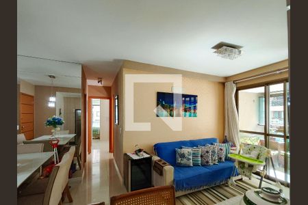 Apartamento à venda com 67m², 2 quartos e 1 vagaSala