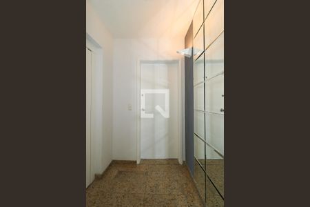 Apartamento à venda com 82m², 1 quarto e 2 vagasHall social