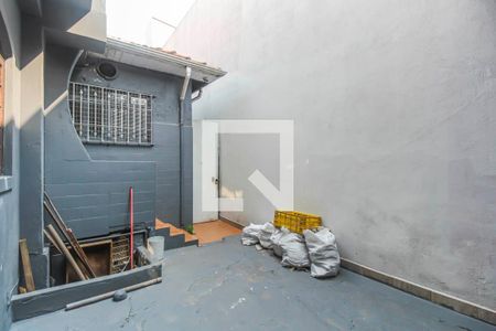 Casa à venda com 200m², 4 quartos e 1 vagaÁrea de Serviço