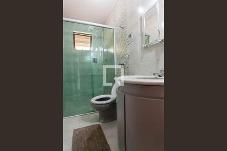 Casa de condomínio à venda com 270m², 4 quartos e 6 vagas Casa de condomínio à venda com 270m², 4 quartos e 6 vagasbanheiro suite