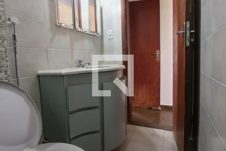 Casa de condomínio à venda com 270m², 4 quartos e 6 vagas Casa de condomínio à venda com 270m², 4 quartos e 6 vagasbanheiro suite