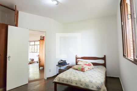 Casa de condomínio à venda com 270m², 4 quartos e 6 vagas Casa de condomínio à venda com 270m², 4 quartos e 6 vagasquarto 1