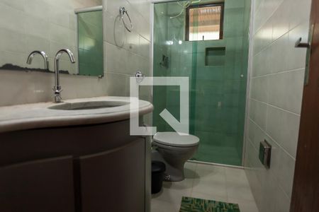 Casa de condomínio à venda com 270m², 4 quartos e 6 vagas Casa de condomínio à venda com 270m², 4 quartos e 6 vagasBanheiro Social 2