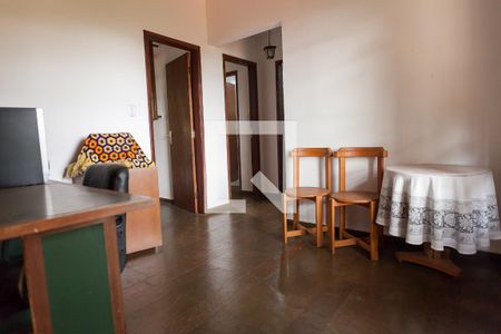 Casa de condomínio à venda com 270m², 4 quartos e 6 vagas Casa de condomínio à venda com 270m², 4 quartos e 6 vagasescritório