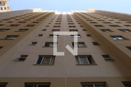 Apartamento à venda com 44m², 2 quartos e sem vagaÁrea comum - Prédio