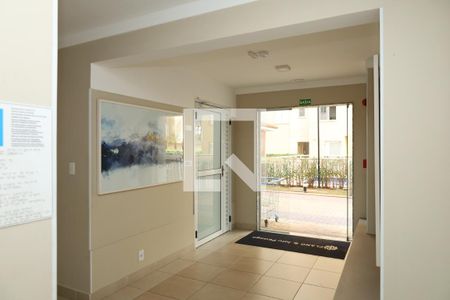 Apartamento à venda com 44m², 2 quartos e sem vagaÁrea comum - Saguão do prédio