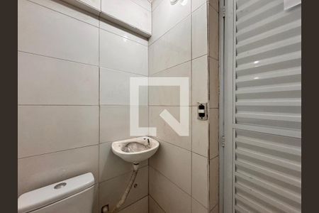 Casa para alugar com 36m², 1 quarto e sem vagaBanheiro da Suíte