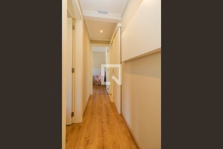 Apartamento à venda com 225m², 3 quartos e 3 vagasCorredor