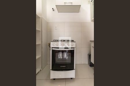 Cozinha de apartamento para alugar com 1 quarto, 50m² em Itaim Bibi, São Paulo