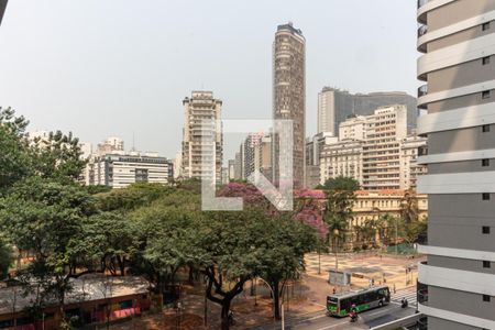 Varanda - Vista de kitnet/studio para alugar com 1 quarto, 29m² em República, São Paulo