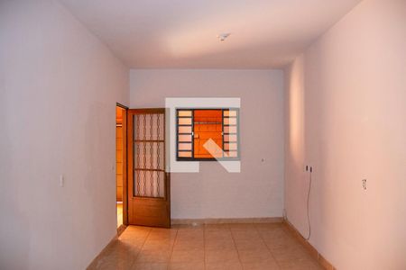 Casa para alugar com 78m², 2 quartos e 1 vaga Casa para alugar com 78m², 2 quartos e 1 vagaSala
