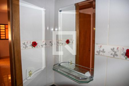 Banheiro de casa para alugar com 2 quartos, 78m² em Res Havai, Goiânia