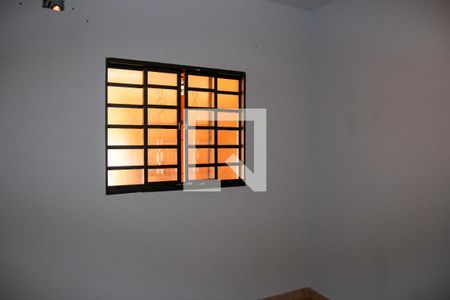 Casa para alugar com 78m², 2 quartos e 1 vaga Casa para alugar com 78m², 2 quartos e 1 vagaQuarto 1