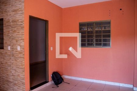 Casa para alugar com 78m², 2 quartos e 1 vaga Casa para alugar com 78m², 2 quartos e 1 vagaGaragem