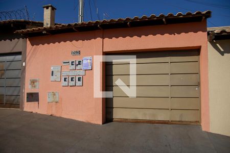 Fachada de casa para alugar com 2 quartos, 78m² em Res Havai, Goiânia