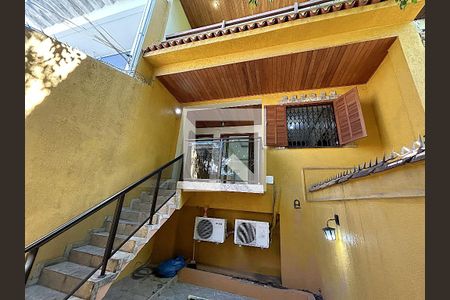 Casa à venda com 170m², 3 quartos e 1 vagaFachada