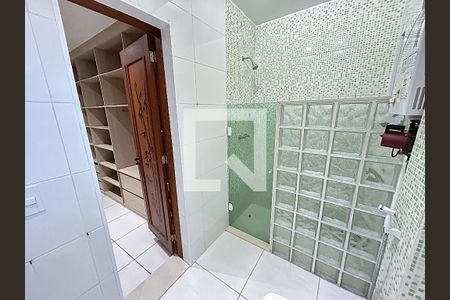 Casa à venda com 170m², 3 quartos e 1 vagaBanheiro da Suíte