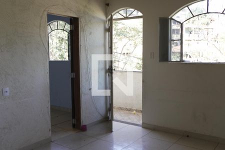 Casa para alugar com 75m², 2 quartos e sem vagaSala