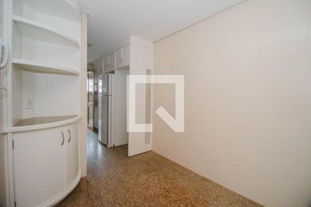 Apartamento para alugar com 250m², 3 quartos e 3 vagasCozinha