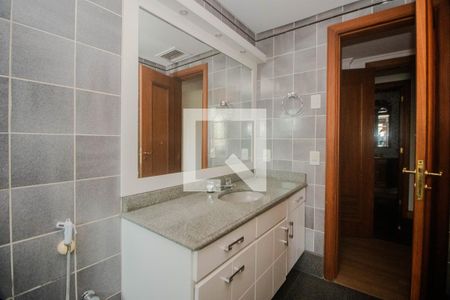 Apartamento para alugar com 250m², 3 quartos e 3 vagasBanheiro da Suíte 1