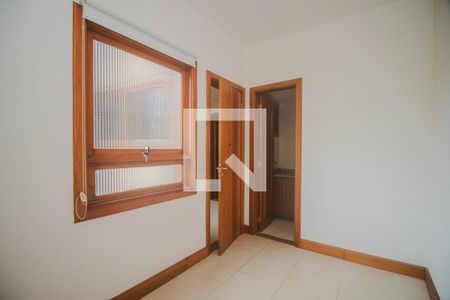 Apartamento para alugar com 250m², 3 quartos e 3 vagasDependência