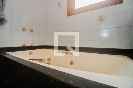 Apartamento para alugar com 250m², 3 quartos e 3 vagasBanheiro da Suíte 2