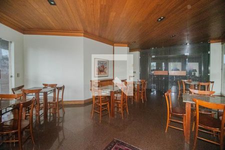 Apartamento para alugar com 250m², 3 quartos e 3 vagasÁrea comum - Salão de festas