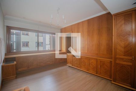 Apartamento para alugar com 250m², 3 quartos e 3 vagasSuíte 2