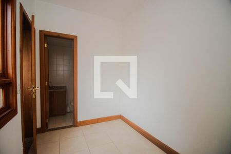 Apartamento para alugar com 250m², 3 quartos e 3 vagasDependência