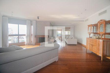 Sala de apartamento para alugar com 3 quartos, 250m² em Bela Vista, Porto Alegre