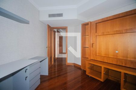 Apartamento para alugar com 250m², 3 quartos e 3 vagasEscritório