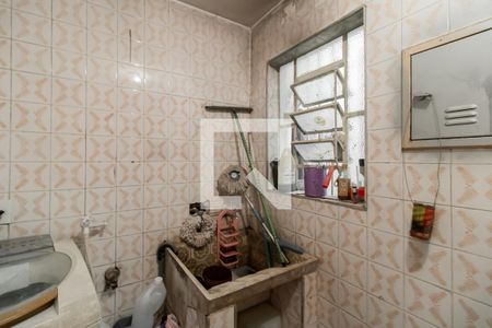 Casa à venda com 290m², 2 quartos e 2 vagas Casa à venda com 290m², 2 quartos e 2 vagasÁrea de Serviço