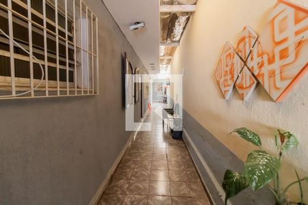 Casa à venda com 290m², 2 quartos e 2 vagas Casa à venda com 290m², 2 quartos e 2 vagasCorredor