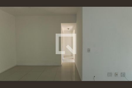 Sala de apartamento para alugar com 3 quartos, 70m² em Recreio dos Bandeirantes, Rio de Janeiro