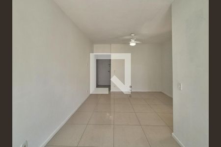 sala de apartamento para alugar com 3 quartos, 70m² em Recreio dos Bandeirantes, Rio de Janeiro