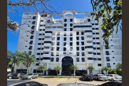 Apartamento para alugar com 70m², 3 quartos e 1 vagaFachada do bloco