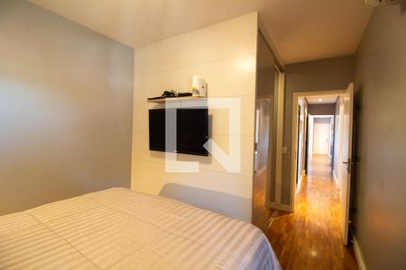 Apartamento à venda com 120m², 4 quartos e 2 vagasQuarto 4 - Suíte