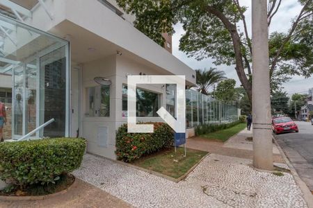 Apartamento à venda com 120m², 4 quartos e 2 vagasFachada e portaria